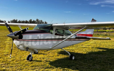 CESSNA 182 RG TURBO. Tren retractil.