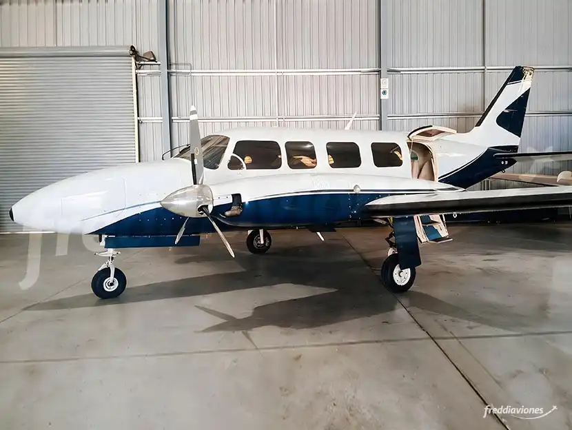 PIPER NAVAJO 350 CHEFFTAIN